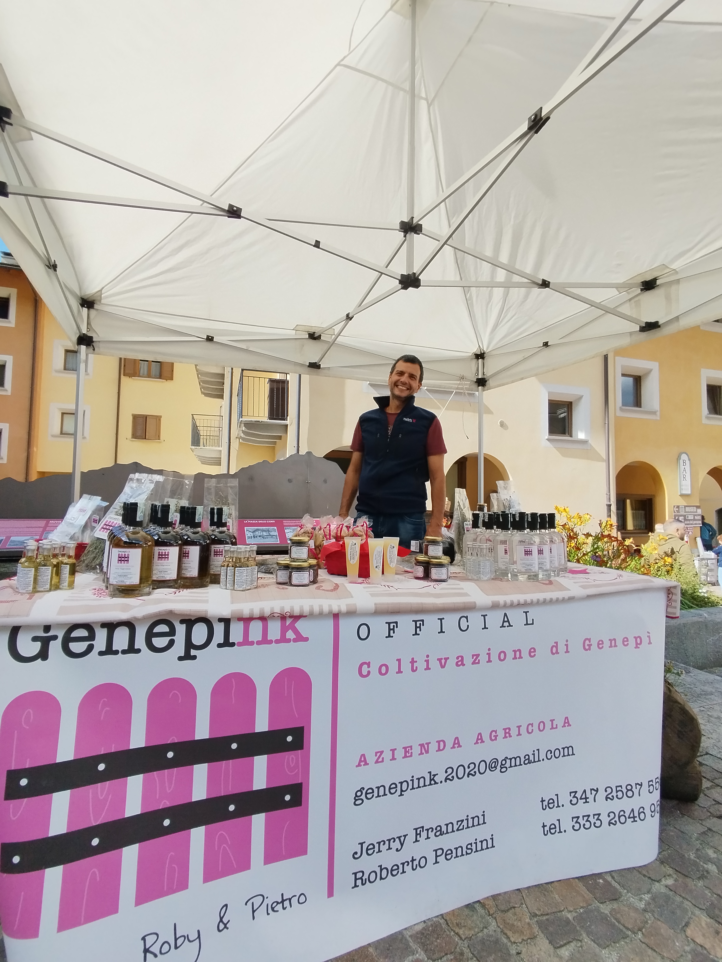 Stand Genepìnk